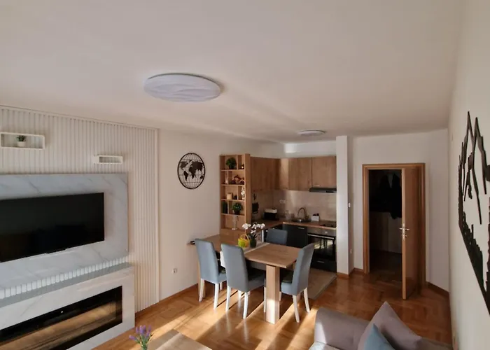 Freedom زلاتيبور