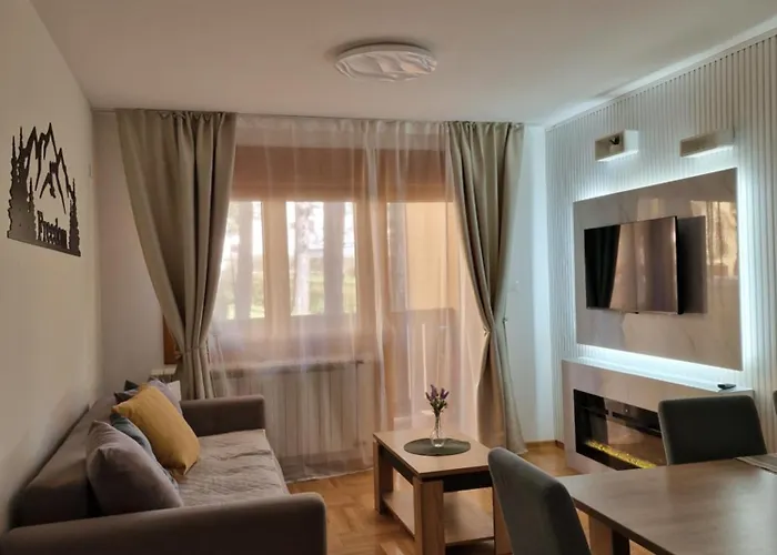 Freedom زلاتيبور